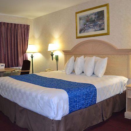Travelodge By Wyndham Niagara Falls - New York Extérieur photo