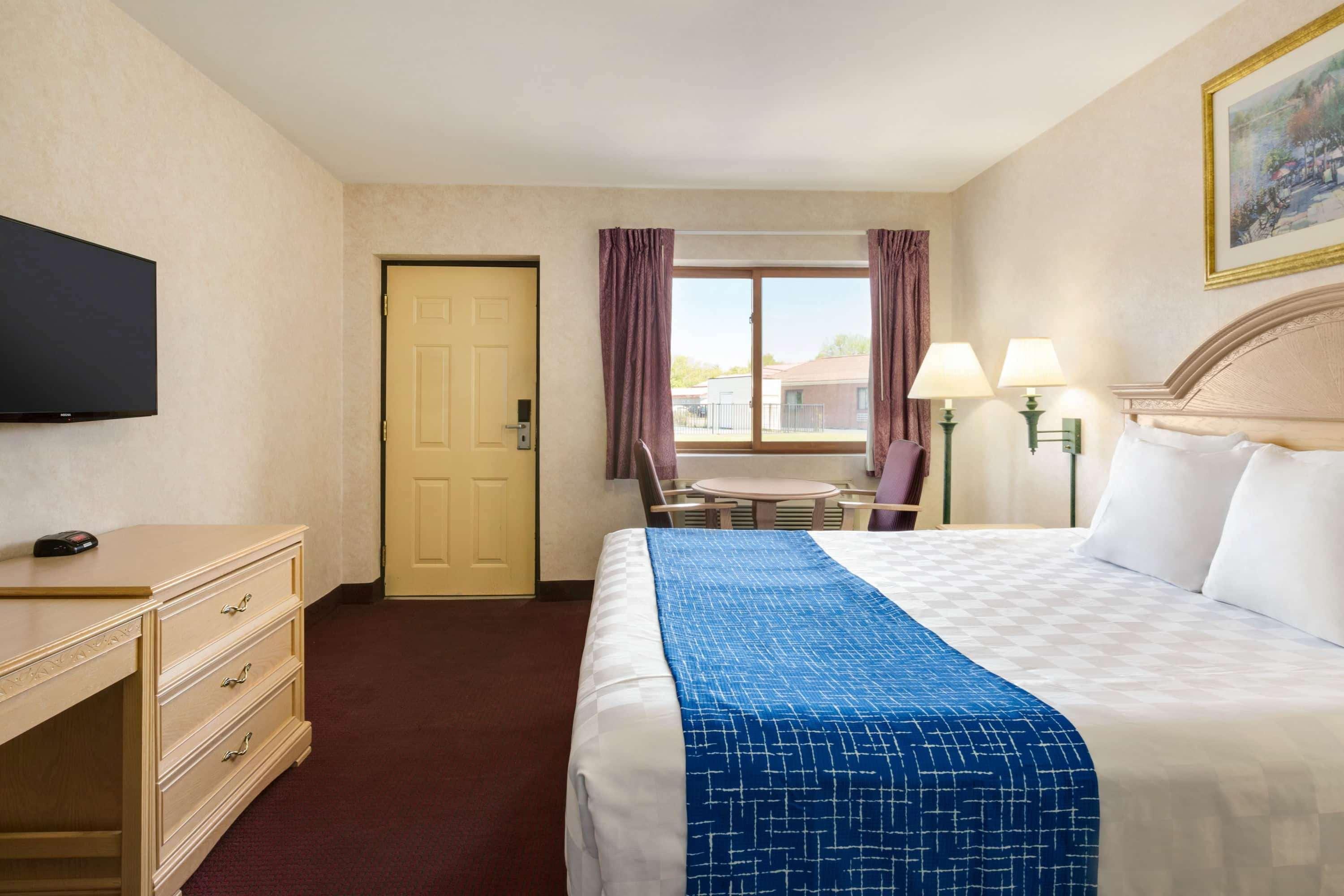 Travelodge By Wyndham Niagara Falls - New York Extérieur photo