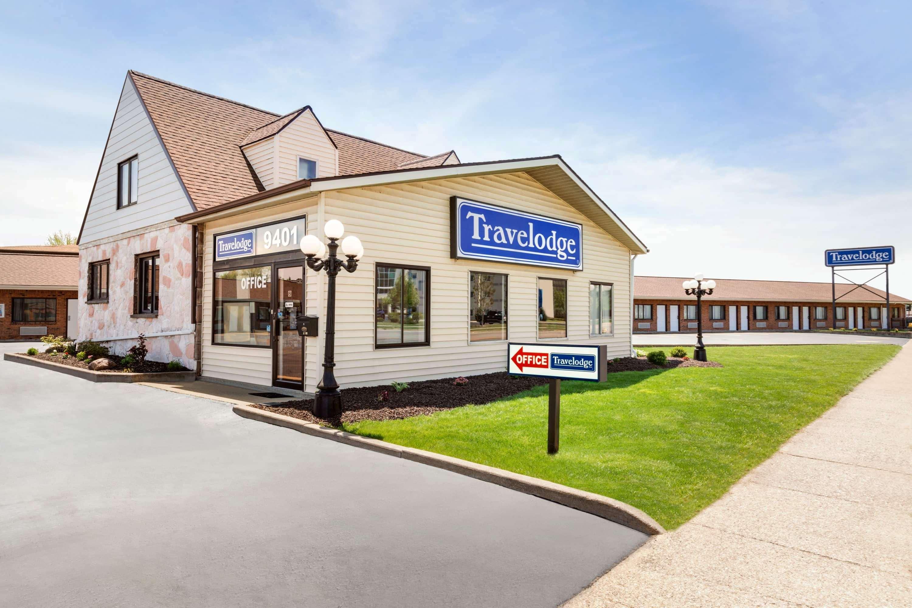 Travelodge By Wyndham Niagara Falls - New York Extérieur photo