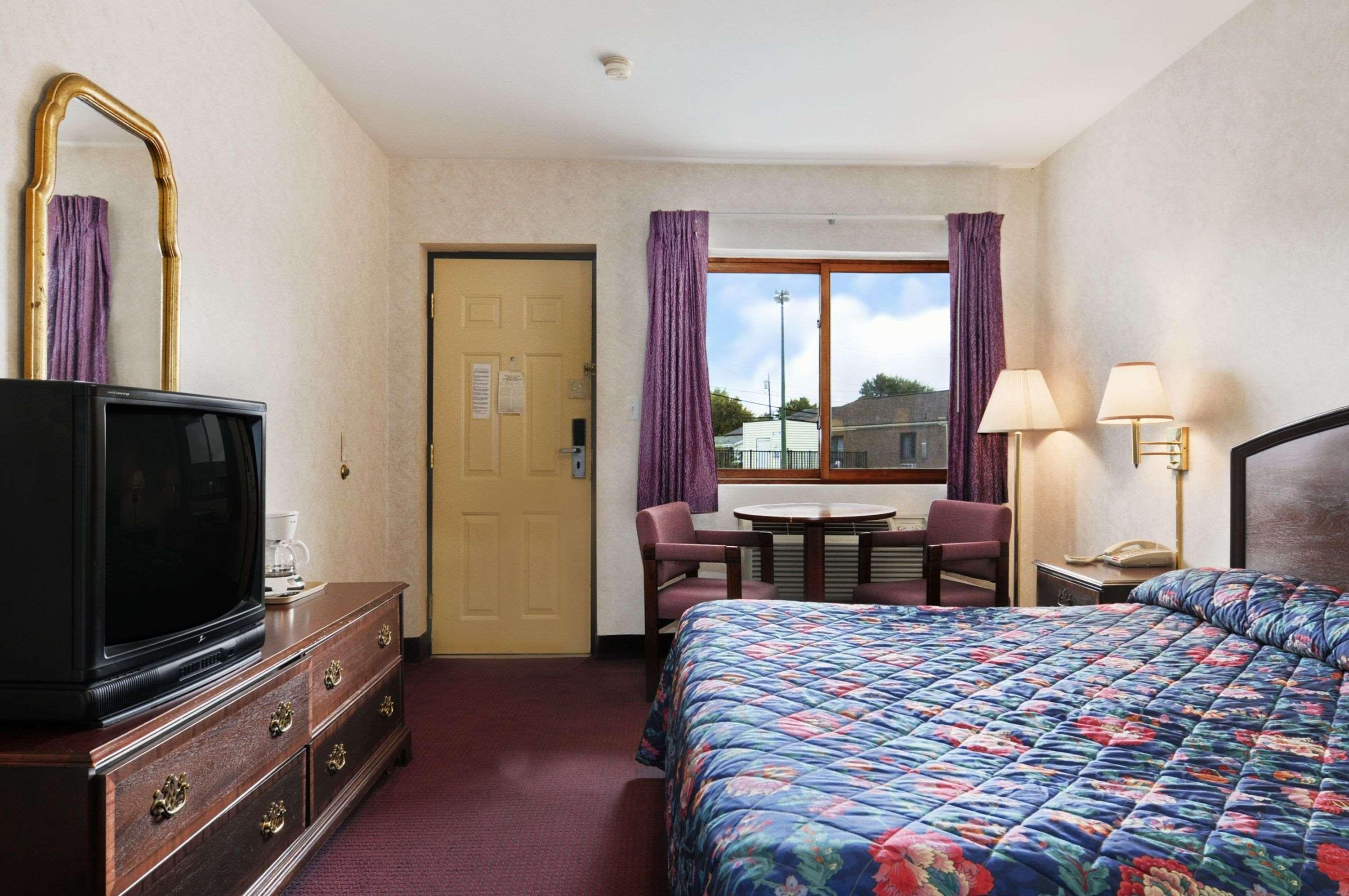 Travelodge By Wyndham Niagara Falls - New York Extérieur photo