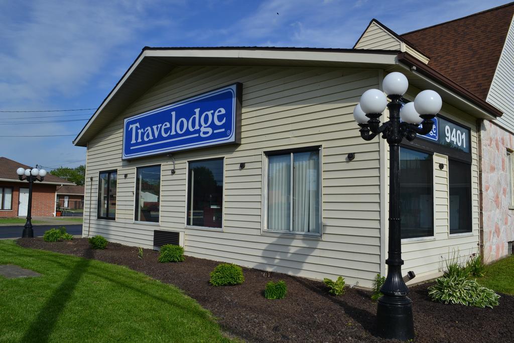 Travelodge By Wyndham Niagara Falls - New York Extérieur photo