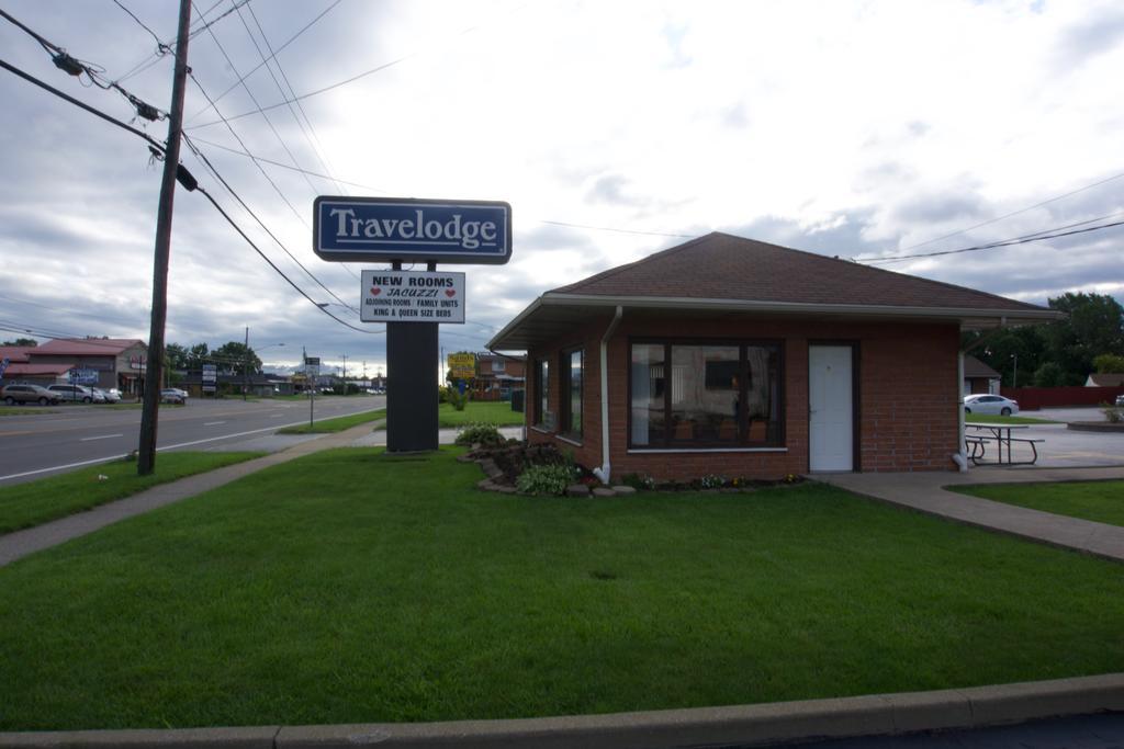 Travelodge By Wyndham Niagara Falls - New York Extérieur photo