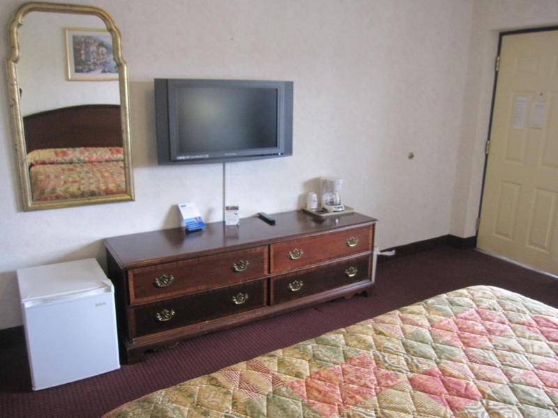 Travelodge By Wyndham Niagara Falls - New York Extérieur photo