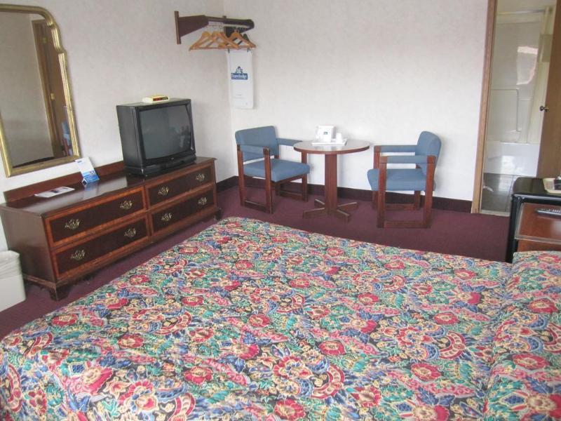 Travelodge By Wyndham Niagara Falls - New York Extérieur photo