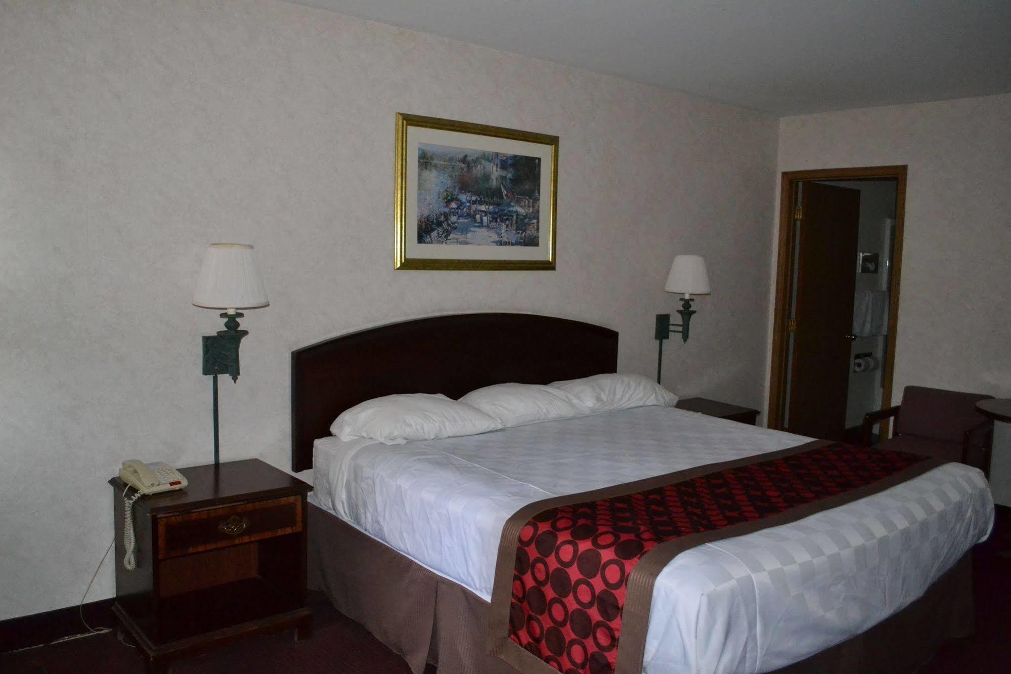 Travelodge By Wyndham Niagara Falls - New York Extérieur photo