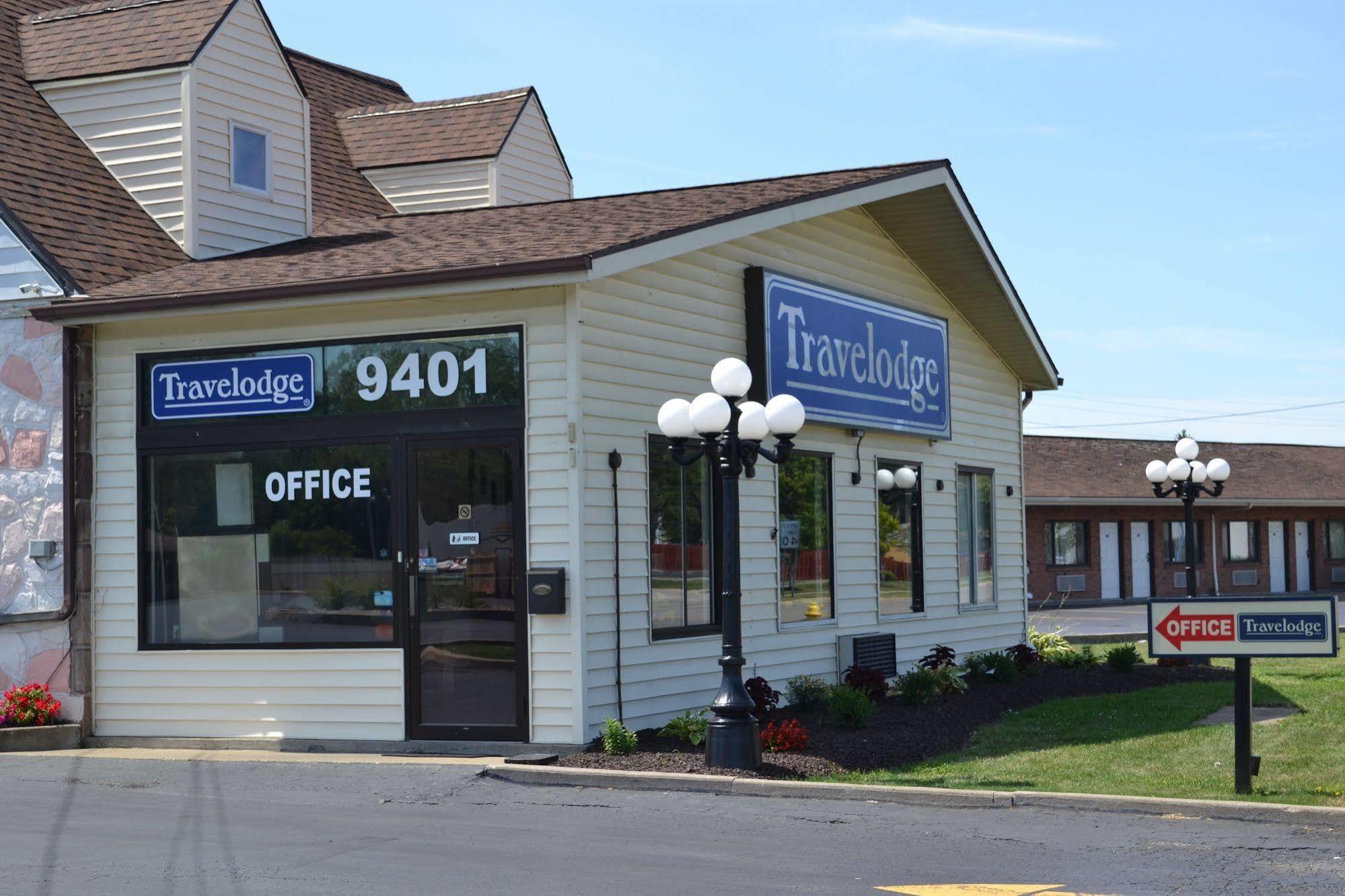 Travelodge By Wyndham Niagara Falls - New York Extérieur photo